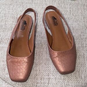Cliffs by White Mountain Women's Copper Slingback Flats
